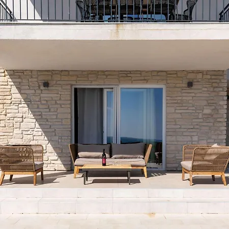 Elysium Villa *